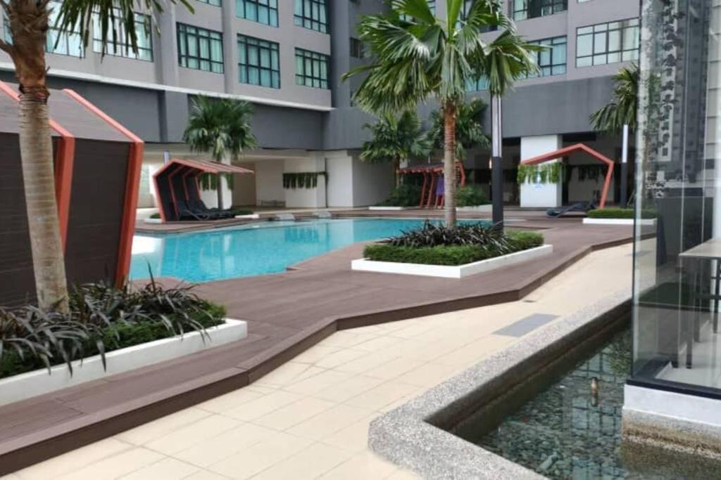 Conezion 3-Bedroom Condo @ Ioi City Mall Putrajaya Serdang  Ngoại thất bức ảnh