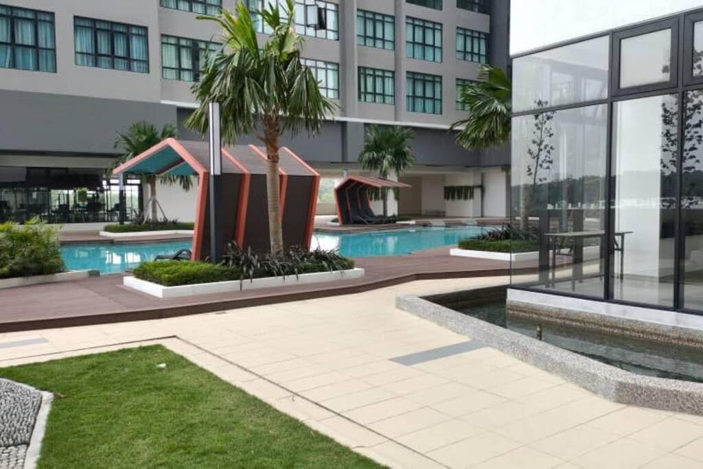 Conezion 3-Bedroom Condo @ Ioi City Mall Putrajaya Serdang  Ngoại thất bức ảnh